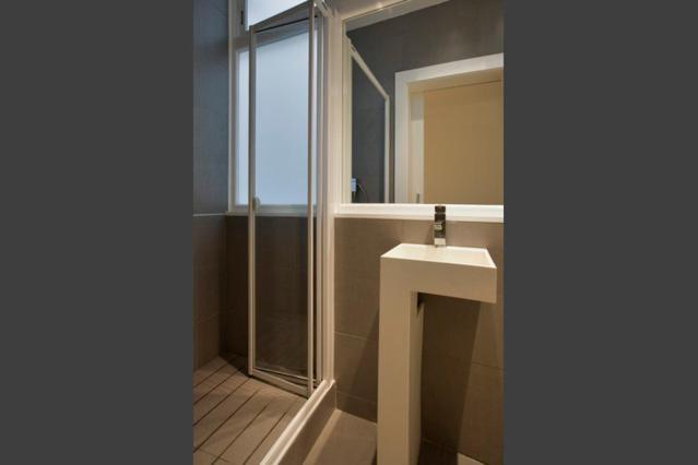 City Center Apartment Барселона Екстериор снимка
